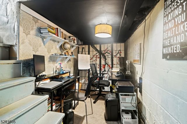 518 Miner Ter, Linden City, NJ 07036