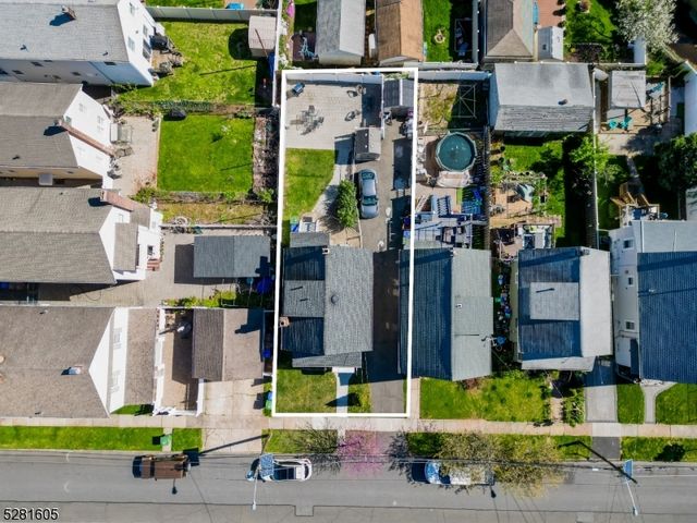 518 Miner Ter, Linden City, NJ 07036