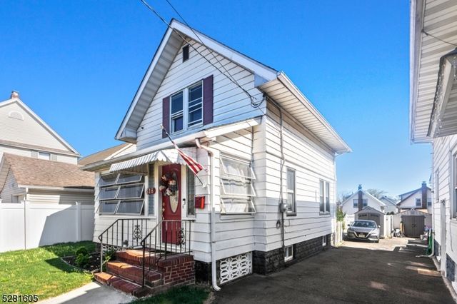 518 Miner Ter, Linden City, NJ 07036