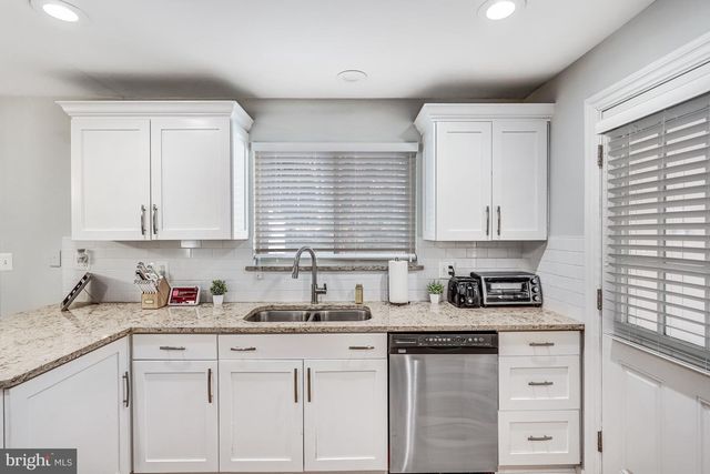 7213 CALAMO ST, Springfield, VA 22150