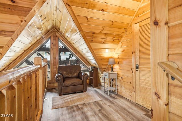 551 Blackberry Ridge Way, Pigeon Forge, TN 37863