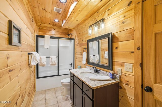 551 Blackberry Ridge Way, Pigeon Forge, TN 37863