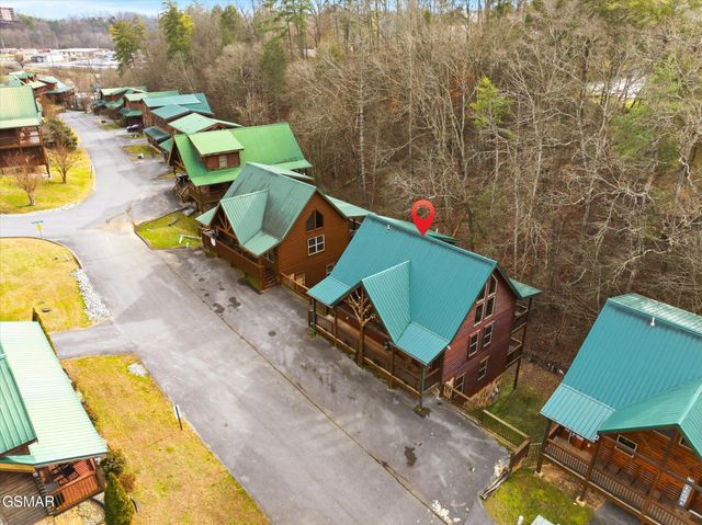 551 Blackberry Ridge Way, Pigeon Forge, TN 37863