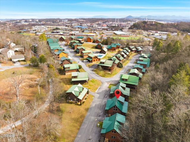 551 Blackberry Ridge Way, Pigeon Forge, TN 37863