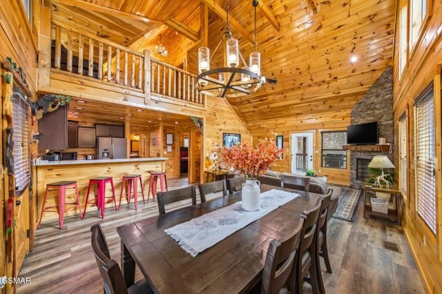 551 Blackberry Ridge Way, Pigeon Forge, TN 37863