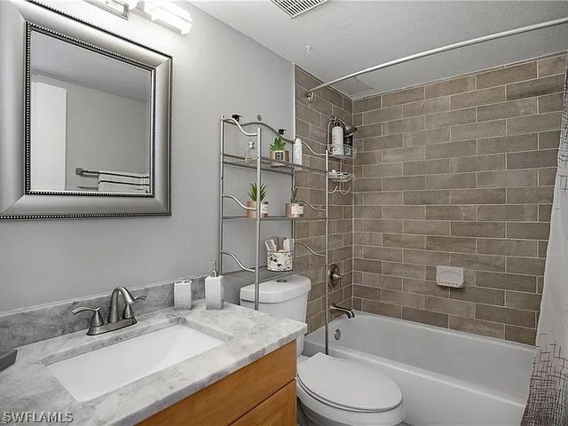 3412 Timberwood CIR, Naples, FL 34105