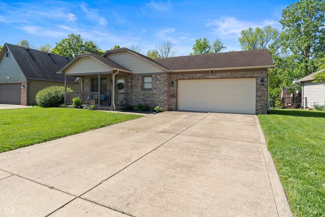 621 Louise Drive, Indianapolis, IN 46217