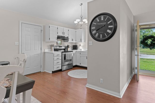 621 Louise Drive, Indianapolis, IN 46217