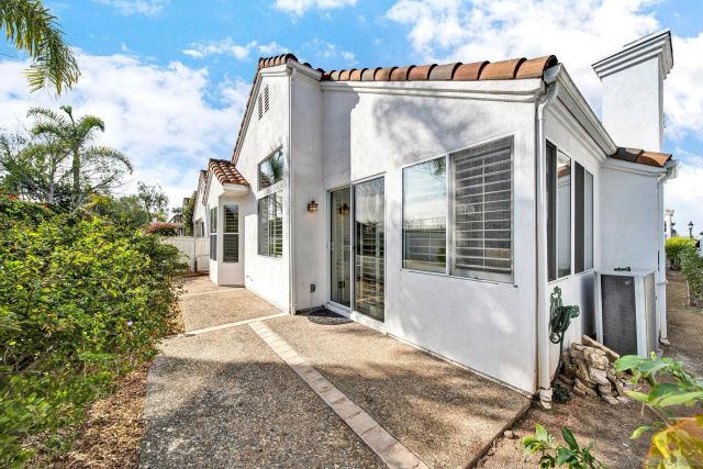 6055 Dassia Way, Oceanside, CA 92056