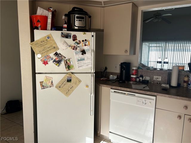 4121 & 4123 SW 7th PL, Cape Coral, FL 33914