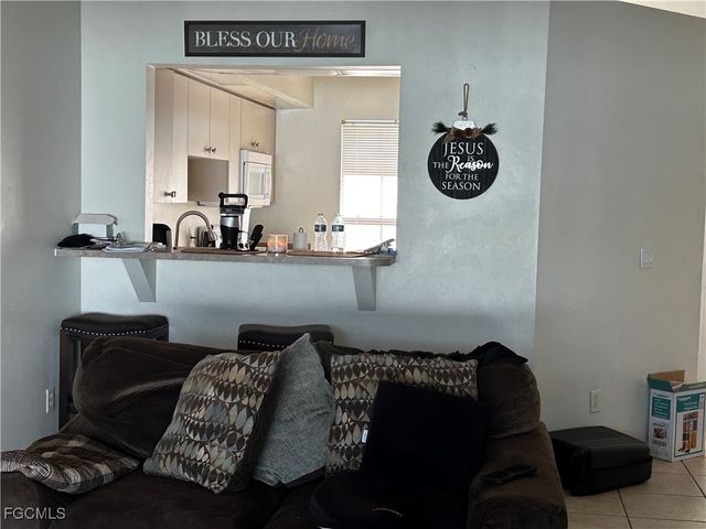 4121 & 4123 SW 7th PL, Cape Coral, FL 33914