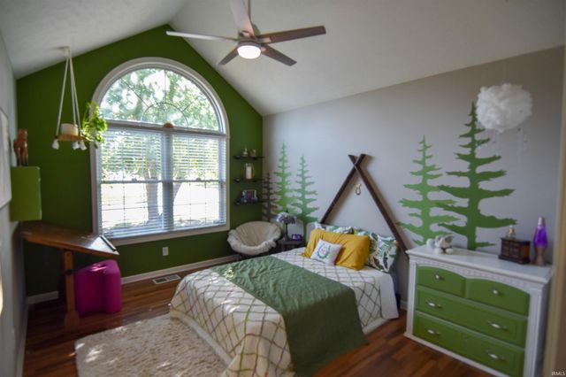 1202 Bowden Drive, Evansville, IN 47725