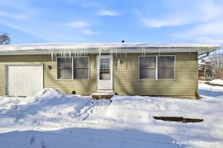 829 Washington Street 1, Woodstock, IL 60098