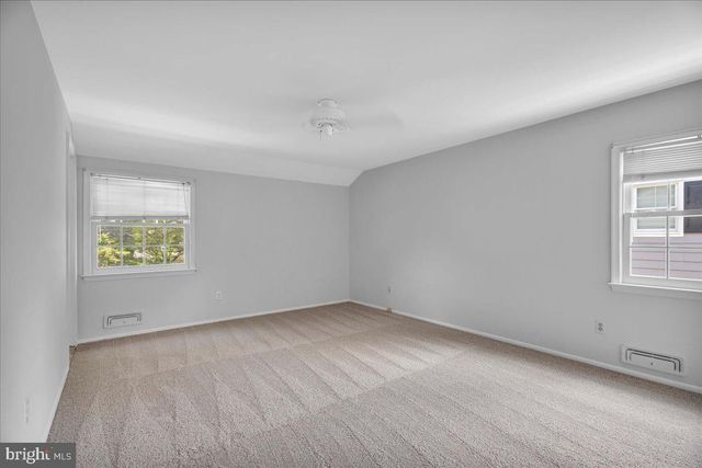 118 FENWICK RD, Cherry Hill, NJ 08034