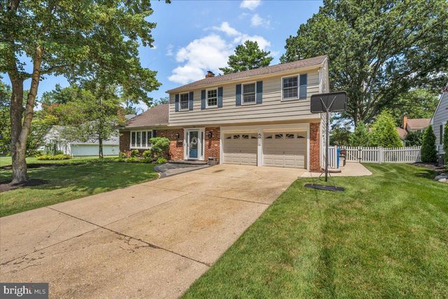 118 FENWICK RD, Cherry Hill, NJ 08034