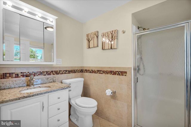 118 FENWICK RD, Cherry Hill, NJ 08034