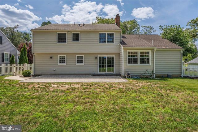 118 FENWICK RD, Cherry Hill, NJ 08034