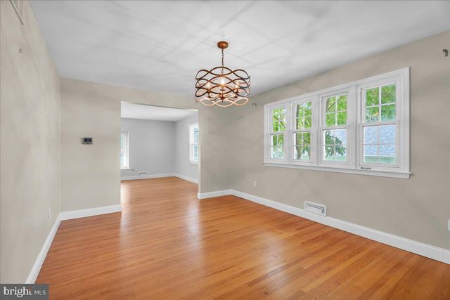 118 FENWICK RD, Cherry Hill, NJ 08034