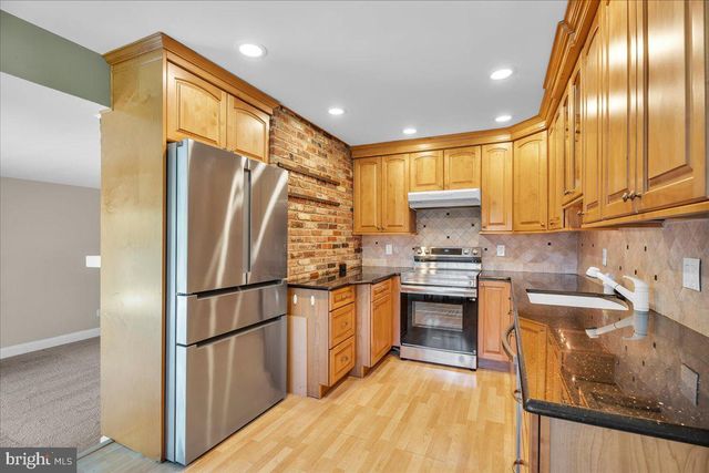 118 FENWICK RD, Cherry Hill, NJ 08034