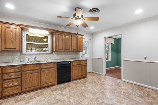 4906 Greenbriar Road, Wichita Falls, TX 76302