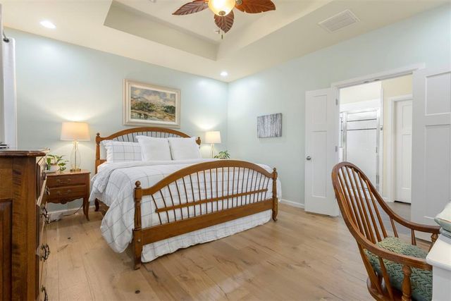 3240 Farmers Market Way, Edmond, OK 73034