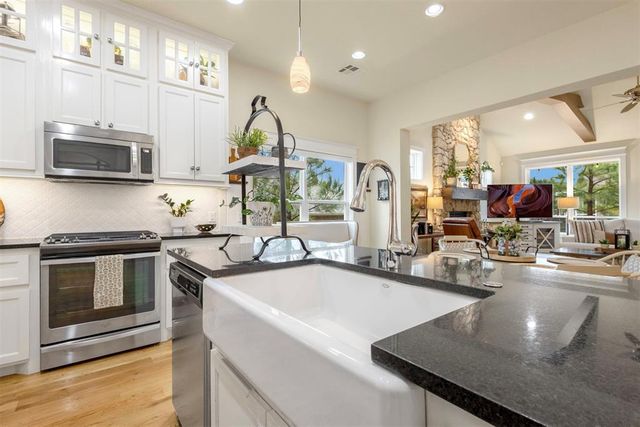 3240 Farmers Market Way, Edmond, OK 73034