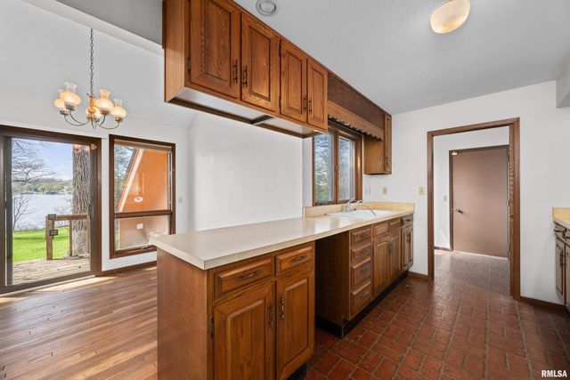 11816 N 84 Highway, Port Byron, IL 61275