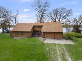 11816 N 84 Highway, Port Byron, IL 61275