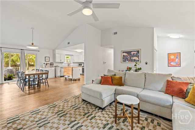 911 Juanita Street, Savannah, GA 31410