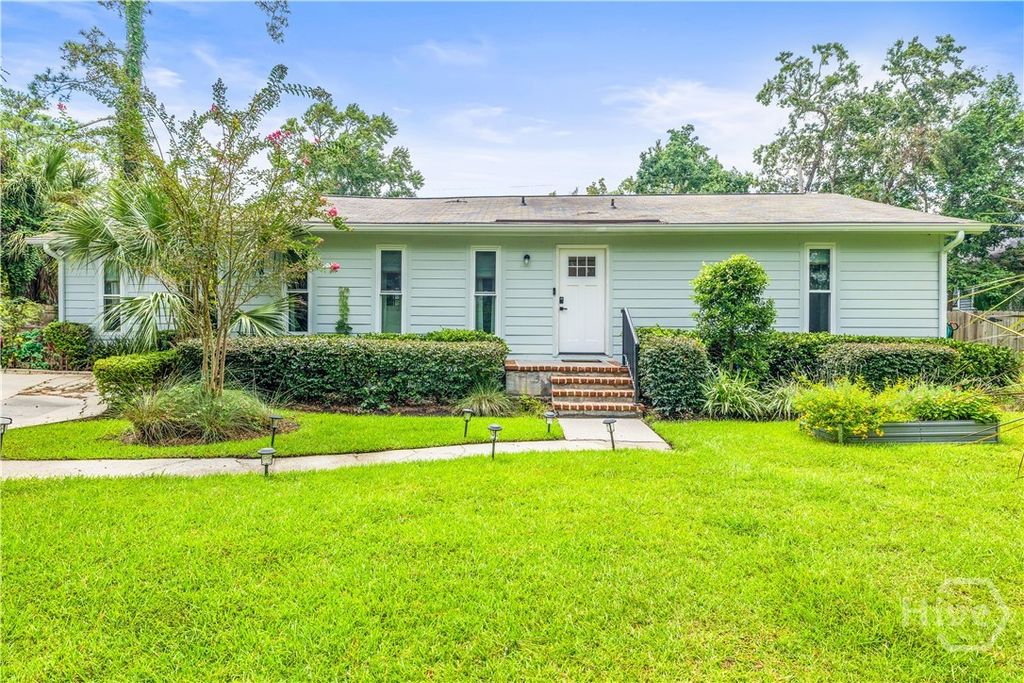 911 Juanita Street, Savannah, GA 31410