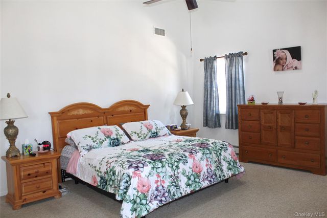 87 N Howell Avenue, Centereach, NY 11720