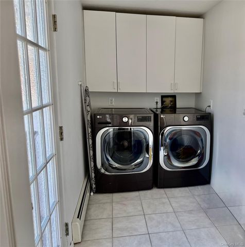 87 N Howell Avenue, Centereach, NY 11720