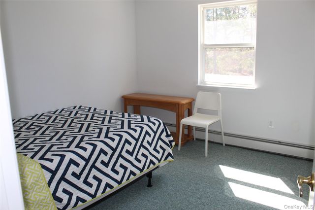 87 N Howell Avenue, Centereach, NY 11720