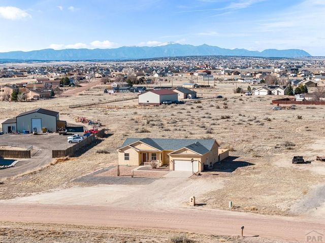 1035 E Marengo Dr, Pueblo West, CO 81007