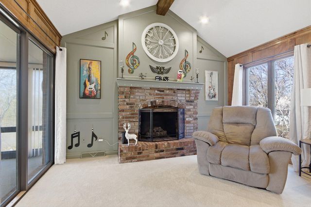 820 PIN OAK TERR, Jefferson City, MO 65109