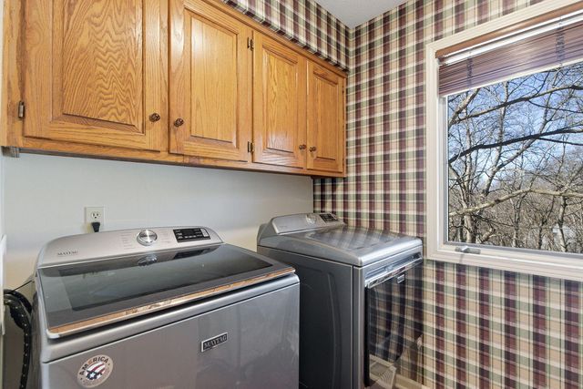 820 PIN OAK TERR, Jefferson City, MO 65109