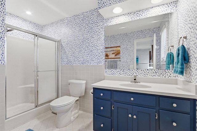 820 PIN OAK TERR, Jefferson City, MO 65109