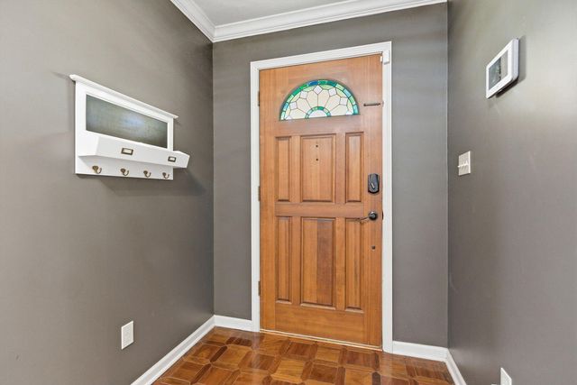 820 PIN OAK TERR, Jefferson City, MO 65109