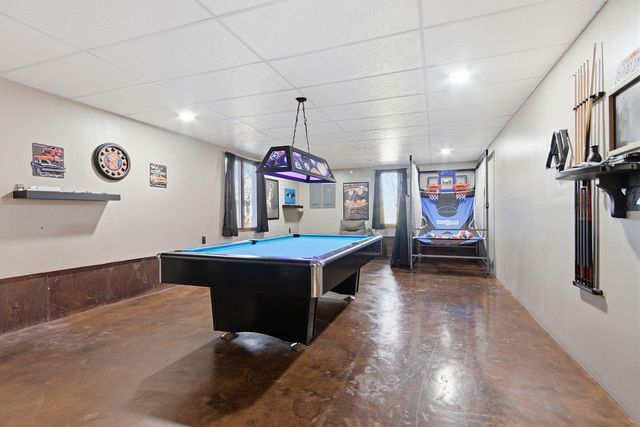 820 PIN OAK TERR, Jefferson City, MO 65109