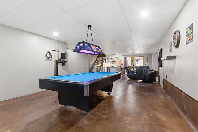 820 PIN OAK TERR, Jefferson City, MO 65109