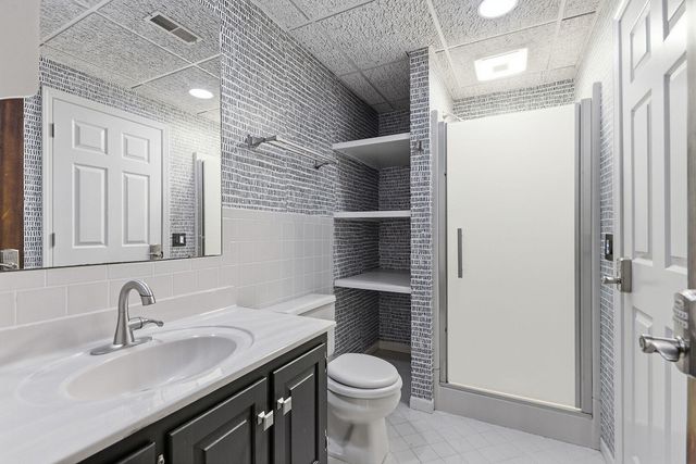 820 PIN OAK TERR, Jefferson City, MO 65109