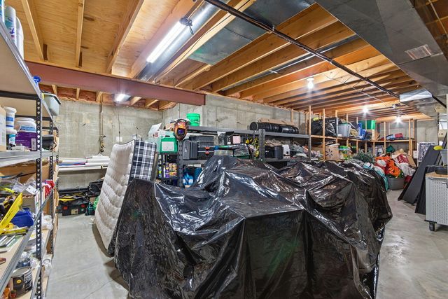 820 PIN OAK TERR, Jefferson City, MO 65109