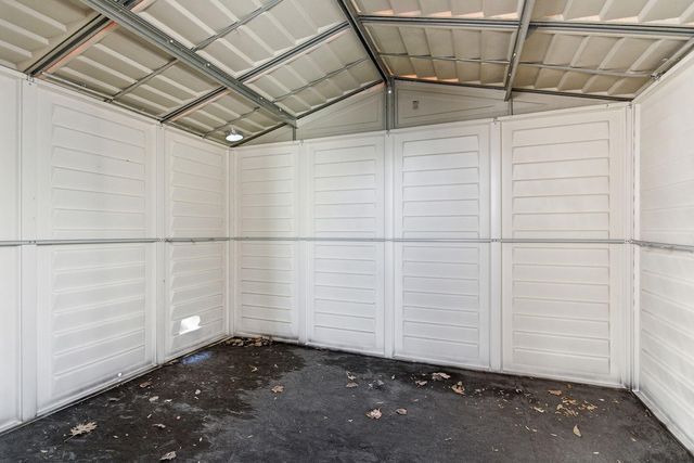 820 PIN OAK TERR, Jefferson City, MO 65109