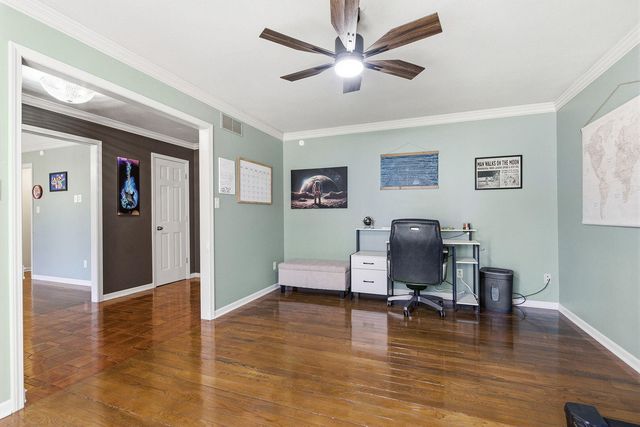 820 PIN OAK TERR, Jefferson City, MO 65109