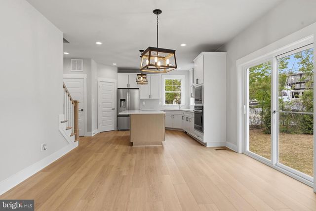 2028 WILLIAM AVE, Essex, MD 21221