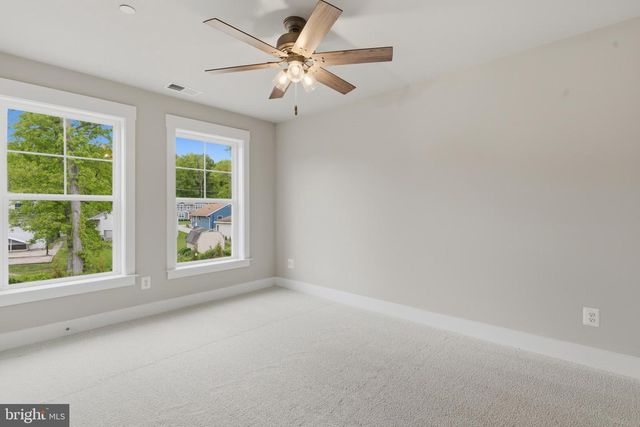 2028 WILLIAM AVE, Essex, MD 21221