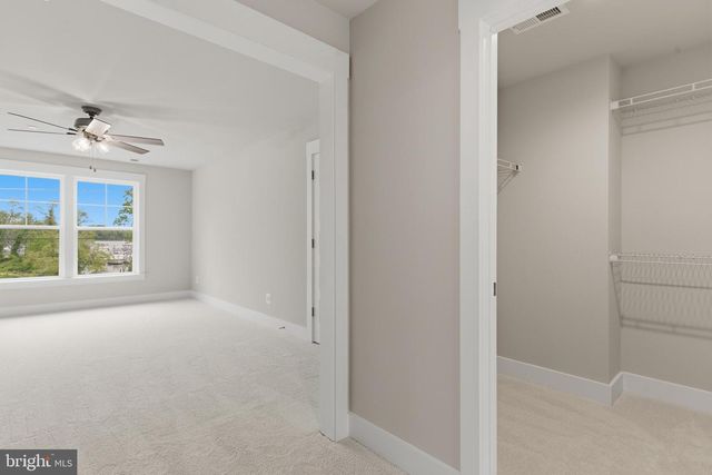 2028 WILLIAM AVE, Essex, MD 21221