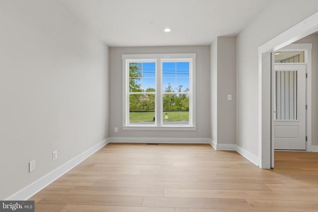 2028 WILLIAM AVE, Essex, MD 21221