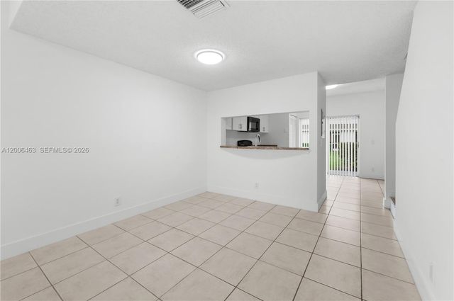40 Simonton Cir 40, Weston, FL 33326