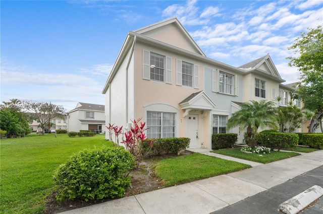 40 Simonton Cir 40, Weston, FL 33326